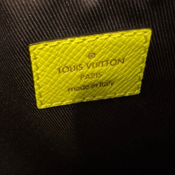 Louis Vuitton Taigarama Belt Bag - Picture 9 of 10